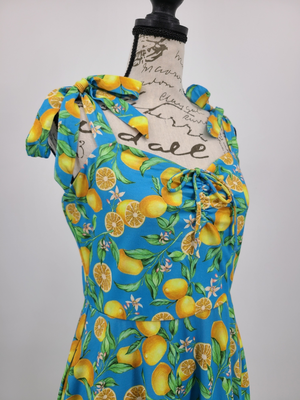 ModCloth Citrus Print Summer Dress With Tie Shoulders Size Medium